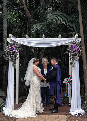 Marry Me Marilyn Claire & Dan Scottish Wedding Pether’s Rainforest Retreat Tamborine Mountain